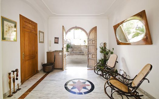 Ref 1170; Investition! Penthouse Investment! Mansion-style penthouse with gigantic sea views in Genova for sale