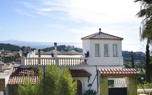 Ref 1170; Investition! Penthouse Investment! Mansion-style penthouse with gigantic sea views in Genova for sale