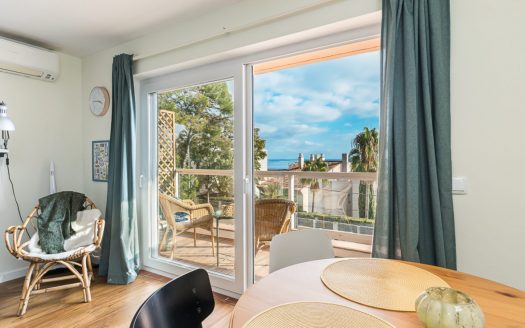 Ref 1854; Renovated sea view apartment with terrace in Palma Bonanova for sale