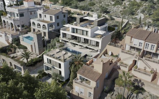 Ref 1870; Unique building plot in Genova with project, license and sea views