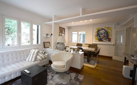 Ref 1899; Mediterranean villa with pool and guest apartment in Genova for sale