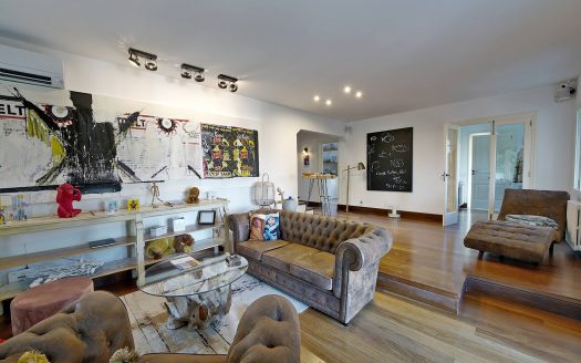 Ref 1899; Mediterranean villa with pool and guest apartment in Genova for sale